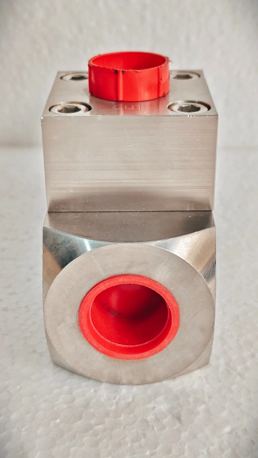 admin/uploads/uploads/gilmore proserv 25331-5 npt valve psi g192217_2.webp